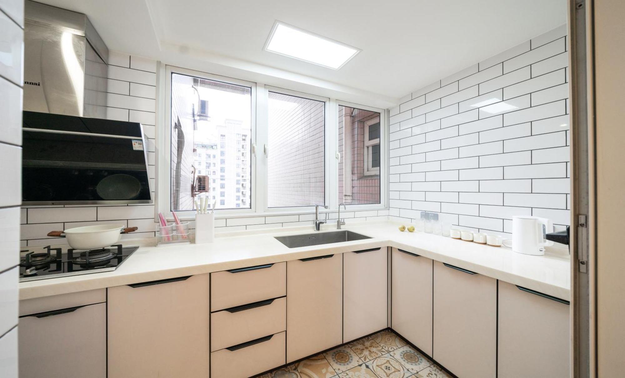 Molly - Walk To Yu Garden And The Bund 3bedrooms 1study 2 Bathrooms Elevator Shanghai