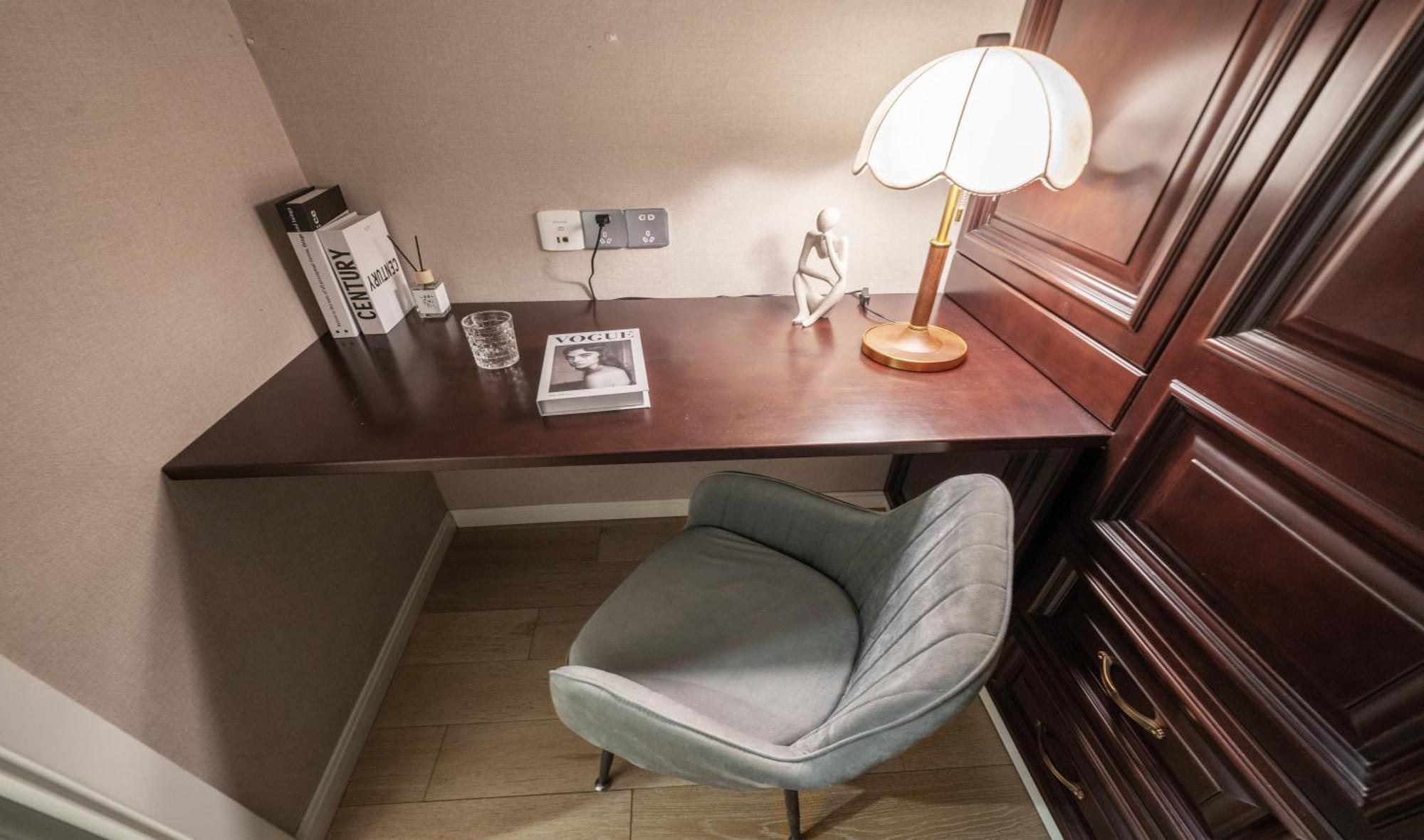 Appartement Molly - Walk To Yu Garden And The Bund 3bedrooms 1study 2 Bathrooms Elevator Shanghai