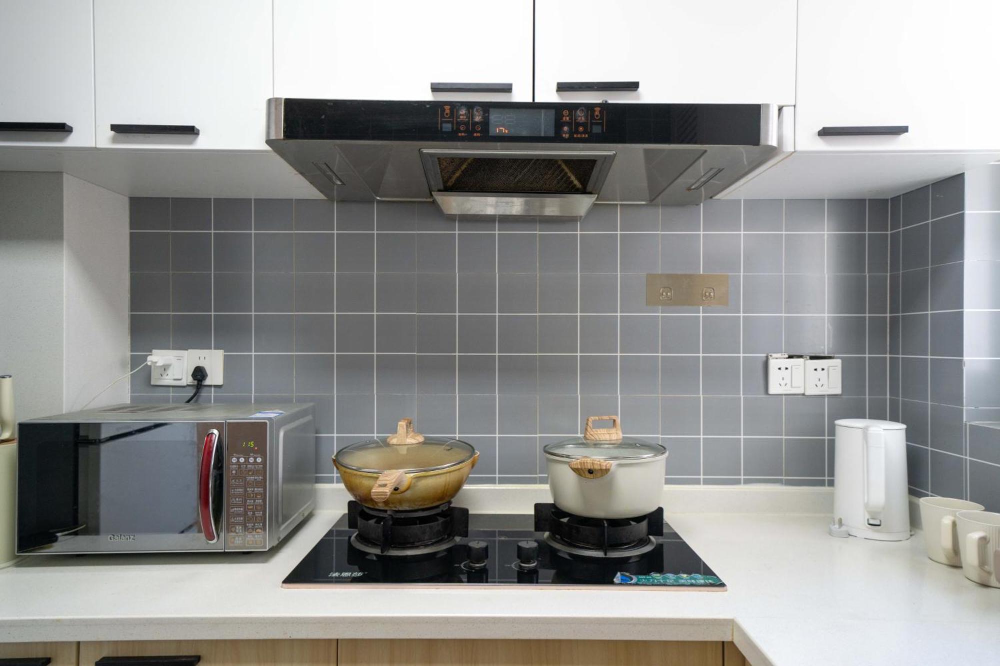 Molly - Walk To Yu Garden And The Bund 3bedrooms 1study 2 Bathrooms Elevator Shanghai