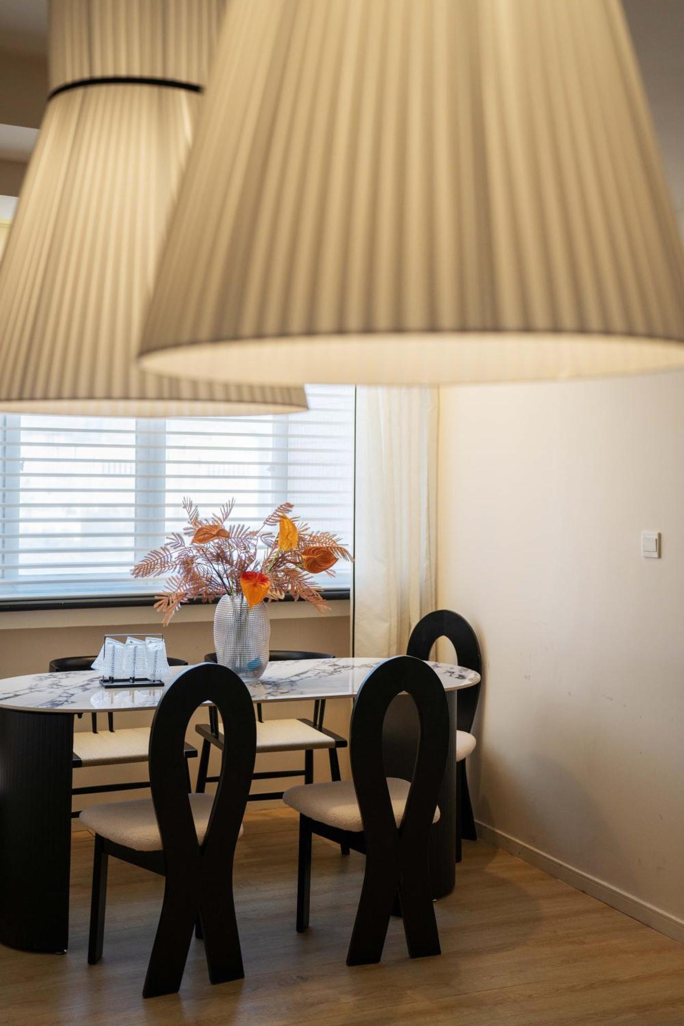 Appartement Molly - Walk To Yu Garden And The Bund 3bedrooms 1study 2 Bathrooms Elevator *