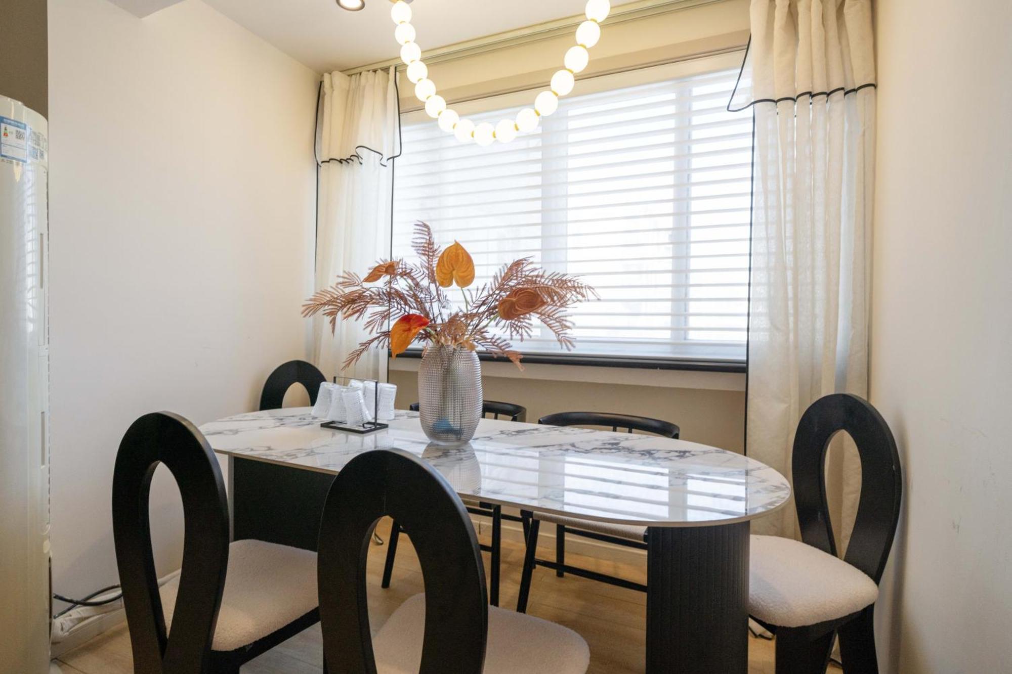 Molly - Walk To Yu Garden And The Bund 3bedrooms 1study 2 Bathrooms Elevator Shanghai