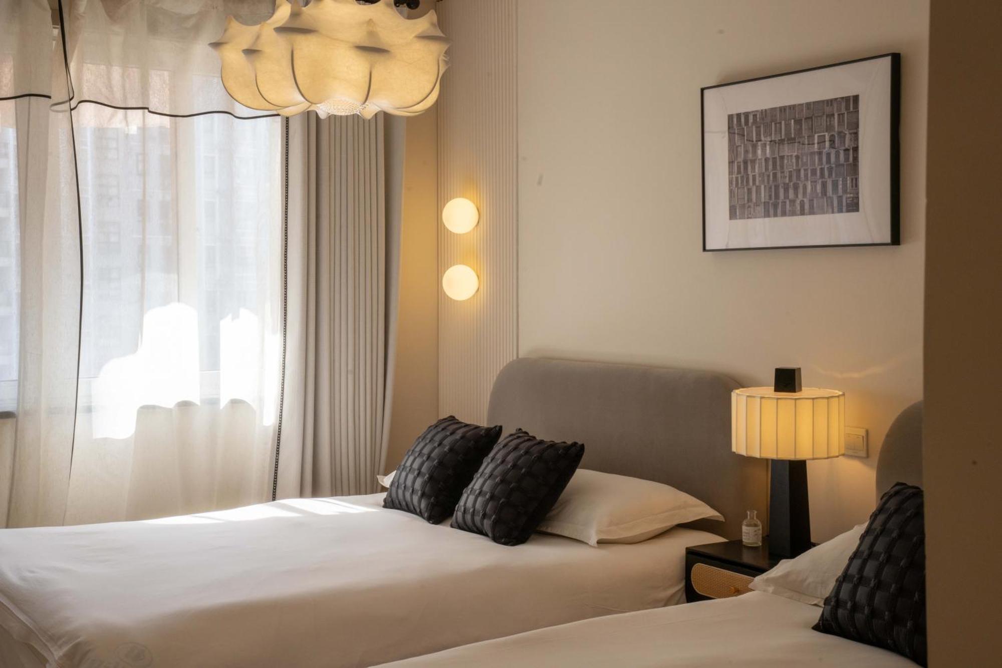 Molly - Walk To Yu Garden And The Bund 3bedrooms 1study 2 Bathrooms Elevator Shanghai