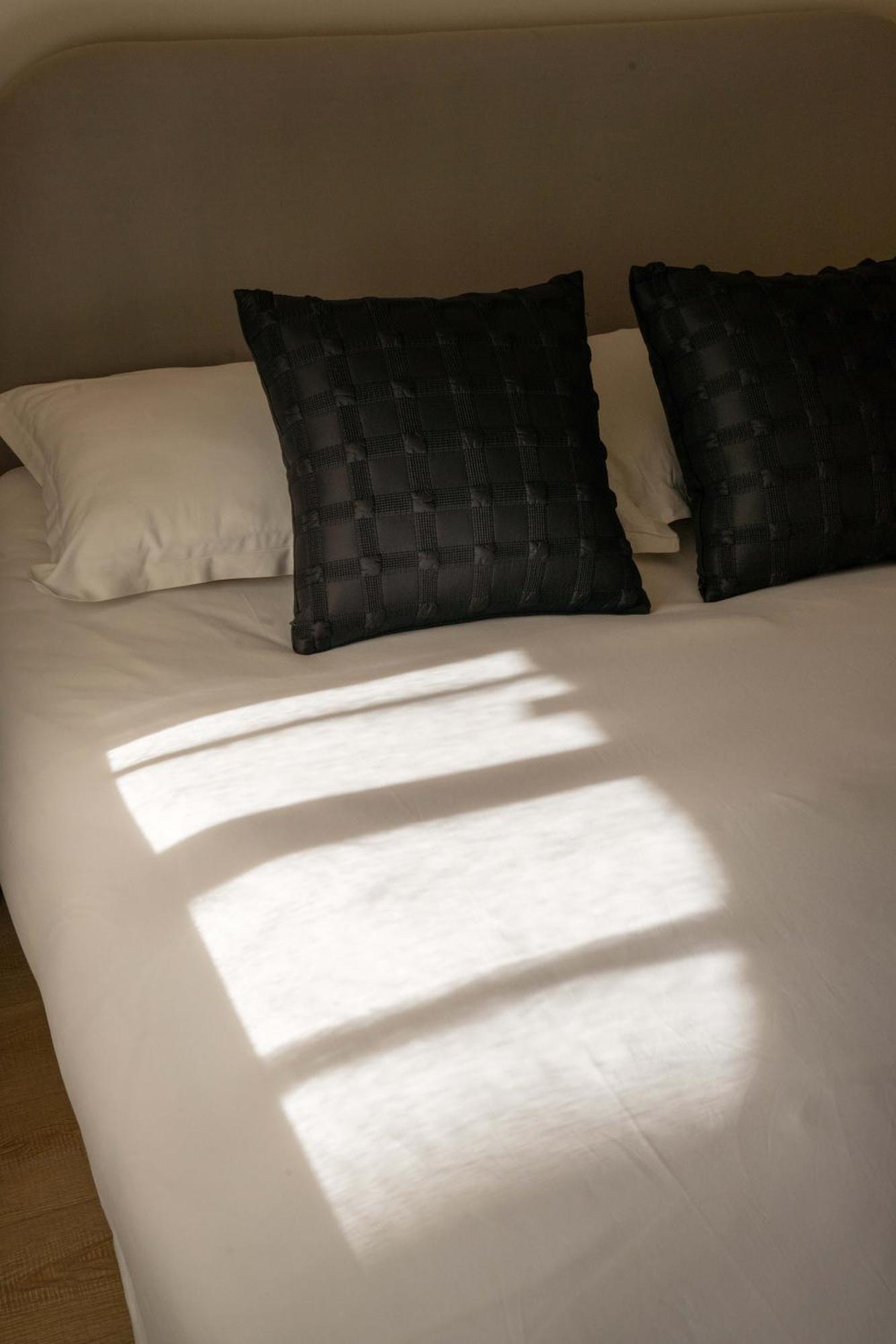 Molly - Walk To Yu Garden And The Bund 3bedrooms 1study 2 Bathrooms Elevator * Shanghai