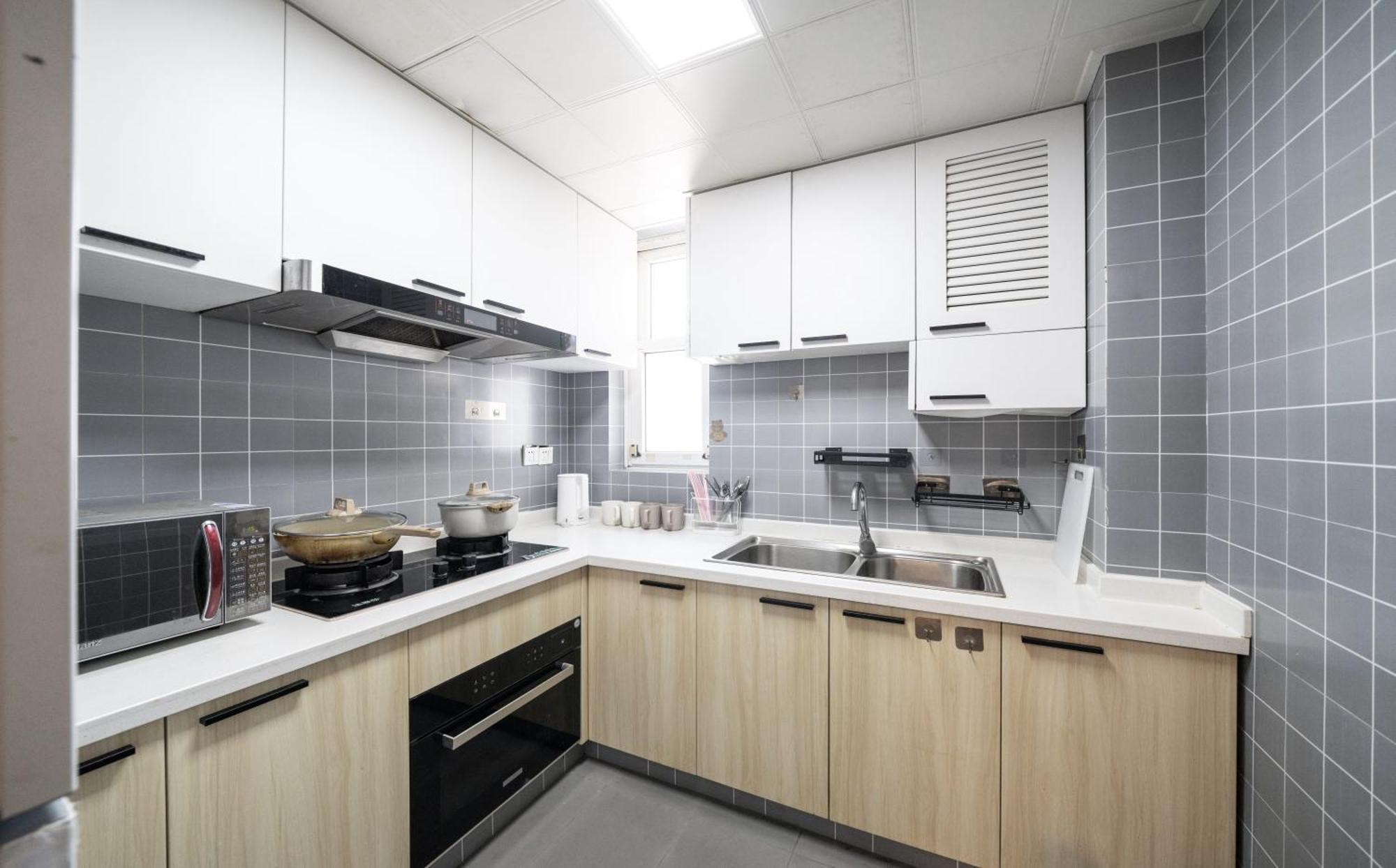Appartement Molly - Walk To Yu Garden And The Bund 3bedrooms 1study 2 Bathrooms Elevator
