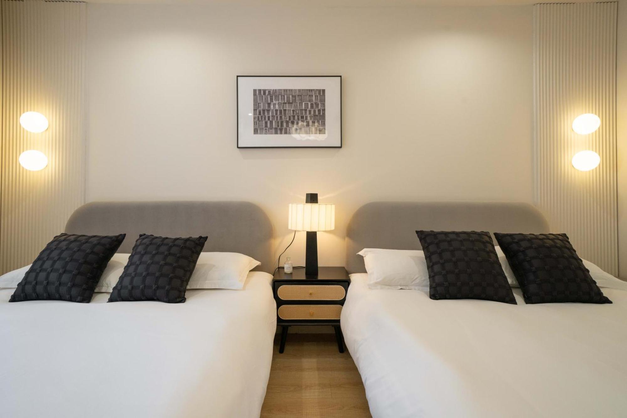 Appartement Molly - Walk To Yu Garden And The Bund 3bedrooms 1study 2 Bathrooms Elevator Shanghai