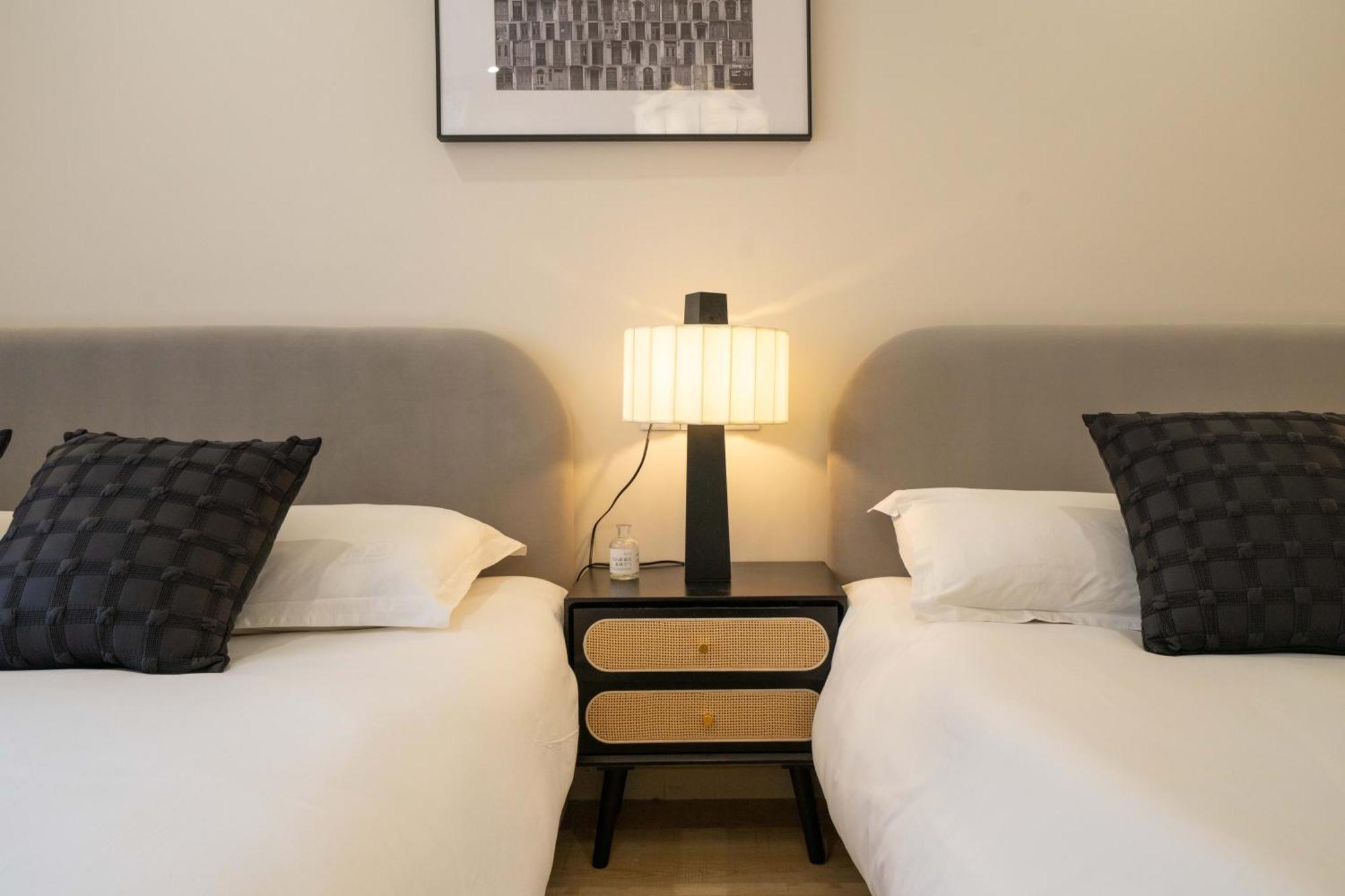 Molly - Walk To Yu Garden And The Bund 3bedrooms 1study 2 Bathrooms Elevator