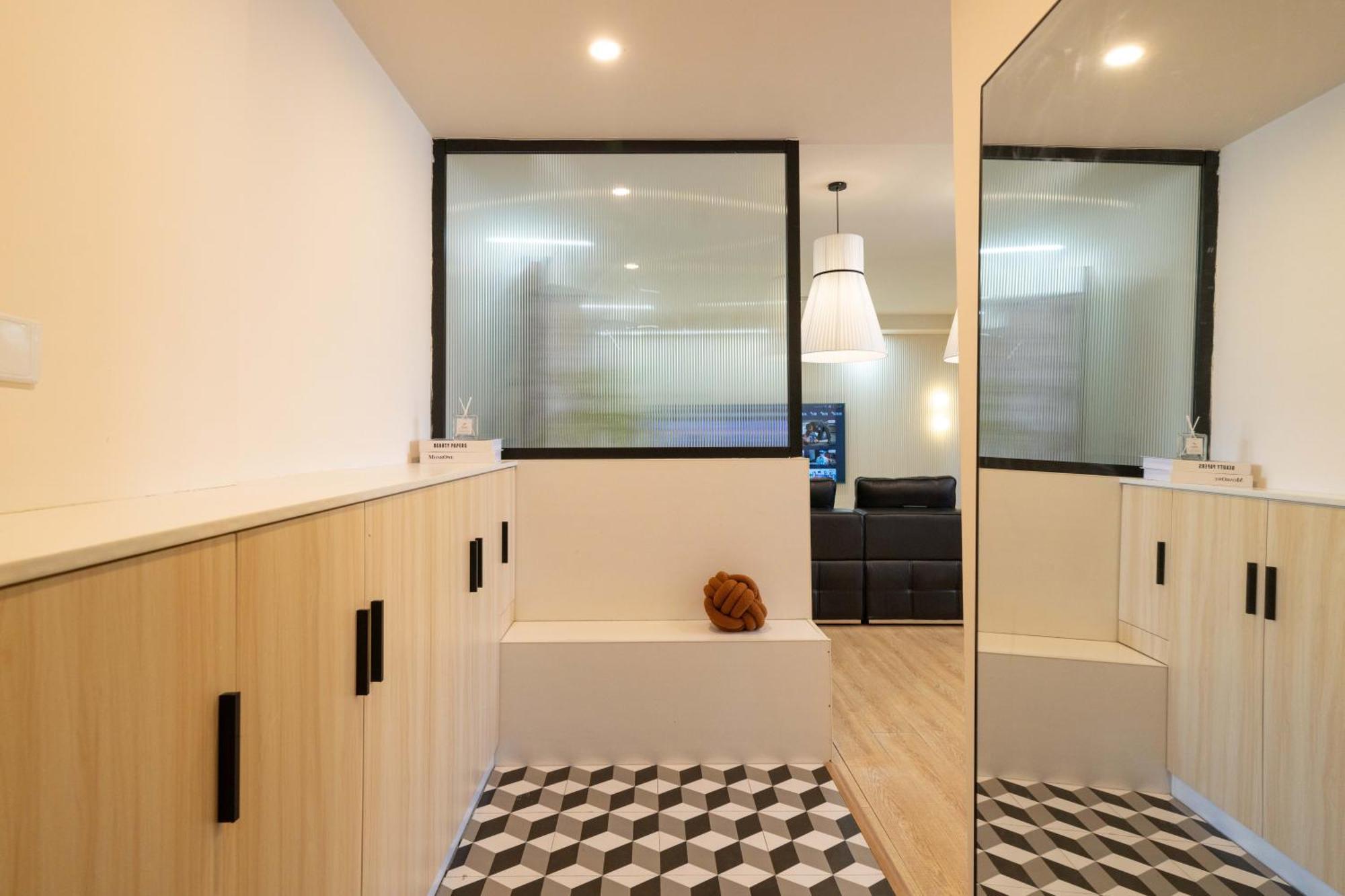 Molly - Walk To Yu Garden And The Bund 3bedrooms 1study 2 Bathrooms Elevator Appartement Shanghai